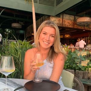 Meet your Posher, Emma